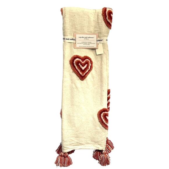 Cupcakes & Cashmere Throw Blanket Decorative Hearts & Tassels 3D Woven Red Pink - Picture 1 of 4